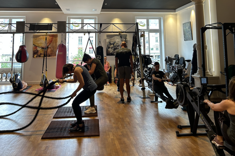 TEAM TRAINING